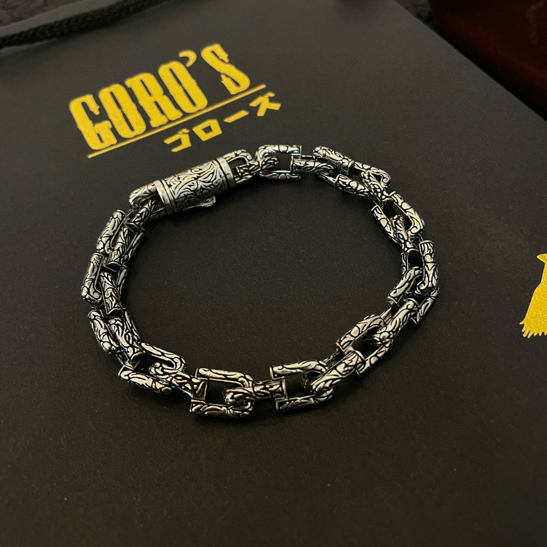 NO:110433,Comment [New Products on Shelves] Goro’s Takahashi Goro Bracelet, top version, accurate exclusive shooting, focus on the high-end market, absolutely different from the ordinary version!  The details of the picture product are consistent with ZP!  Original production process, precision quality, purely handmade, authentic model opening, fashion essentials, both men and women can wear, same couple style, rock punk silver style, retro elements, trendy and versatile, same style on the official website, fine jewelry, bracelet19860909批【新品上架】Goro’s高桥吾郎手链,顶级版本 认准独家拍摄 主攻高端市场 绝对区别普通版本！图片产品细节与ZP一致！原版制作工艺 精工品质 纯手工打造 ～正品开模潮流时尚必备 男女均可佩戴 情侣款同款 摇滚朋克泰银风格 复古元素 潮流百搭 官网同款,饰品精品,bracelet,Jewelry