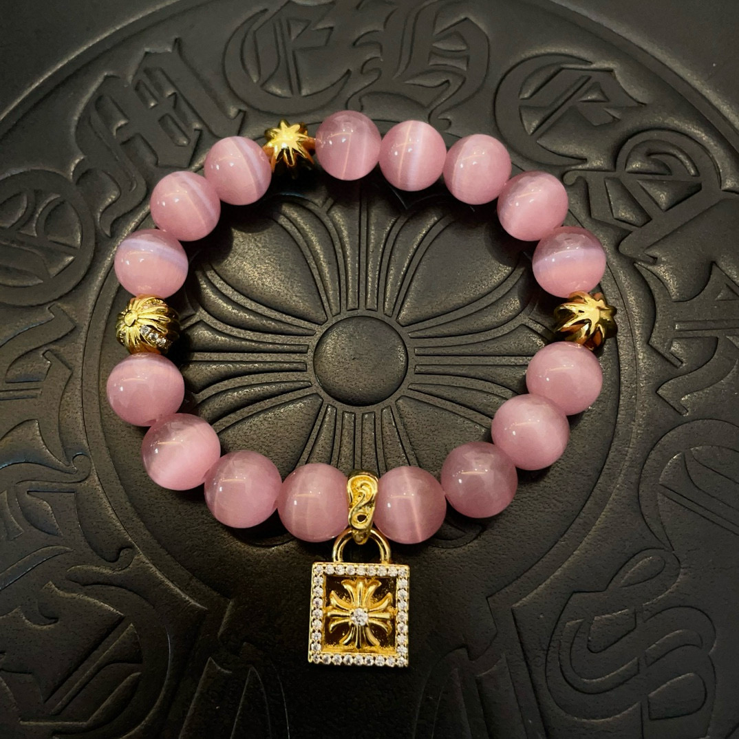 NO:110910,Batch New Model [Counter Quality] Chrome Hearts Croxin Classic Retro Multi-Element Cat Eye Bracelet Bracelet, Kuaishou/ins/Little Red Book Popular, Different Concave and Convex Scout Flowers present unique styles. Cross Scout Flowers are Croxin's logo, so they last longer. Genuine version Chrome Hearts Croxin Difference to the market ordinary light version, match the quality of the version, look at the details of the letter printing, retro old gray oxygen level. Seiko version!  , jewelry boutique, chrome hearts, chrome hearts, bracelet19860909批 新款【专柜品质】Chrome Hearts克罗心 经典复古多元素猫眼石手串手链 ,快手/ins/小红书热门,凹凸造型不同的花纹设计风格呈现出与众不同 十字架童军花是克罗心的标志 所以更经久不衰 正品打版Chrome Hearts克罗心 区别市场普通轻版 对版对标品质 看字印细节 复古做旧灰氧程度.精工版本！,饰品精品,chrome hearts,chrome hearts,bracelet,Jewelry