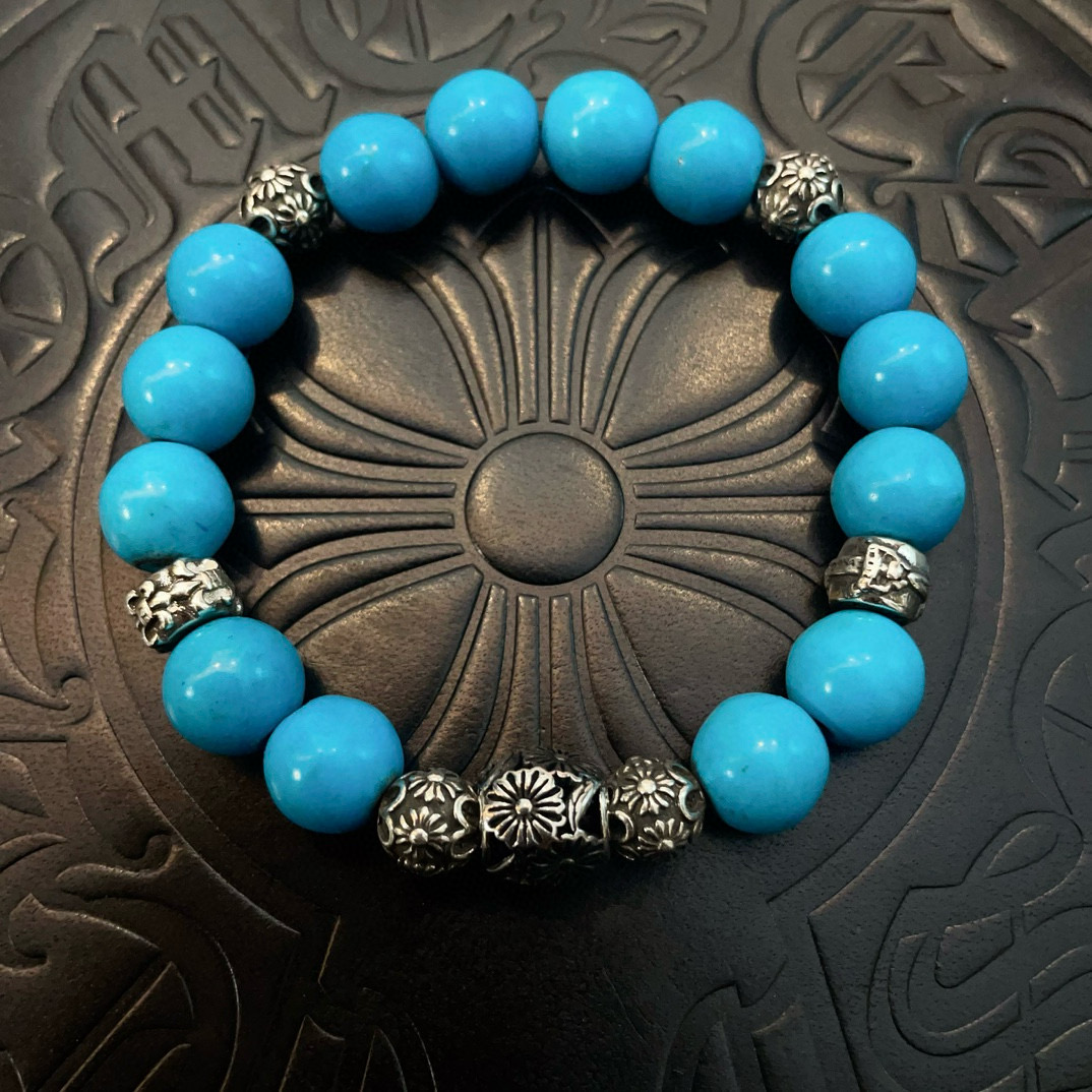 NO:112233,Batch New Model [Counter Quality] Chrome Hearts Croxin Classic retro multi-element blue turquoise bracelet, Kuaishou/ins/Little Red Book popular, different concave and convex and convex design styles present unique. Cross Scout Flower is Croxin's logo, so it lasts for a long time. Genuine version of Chrome Hearts Croxin, different from the market, benchmark the quality of the version, look at the details of the letter printing, retro old gray oxygen level. Seiko version!  , jewelry boutique, chrome hearts, chrome hearts, bracelet19860909批 新款【专柜品质】Chrome Hearts克罗心 经典复古多元素蓝松石手串手链 ,快手/ins/小红书热门,凹凸造型不同的花纹设计风格呈现出与众不同 十字架童军花是克罗心的标志 所以更经久不衰 正品打版Chrome Hearts克罗心 区别市场普通轻版 对版对标品质 看字印细节 复古做旧灰氧程度.精工版本！,饰品精品,chrome hearts,chrome hearts,bracelet,Jewelry