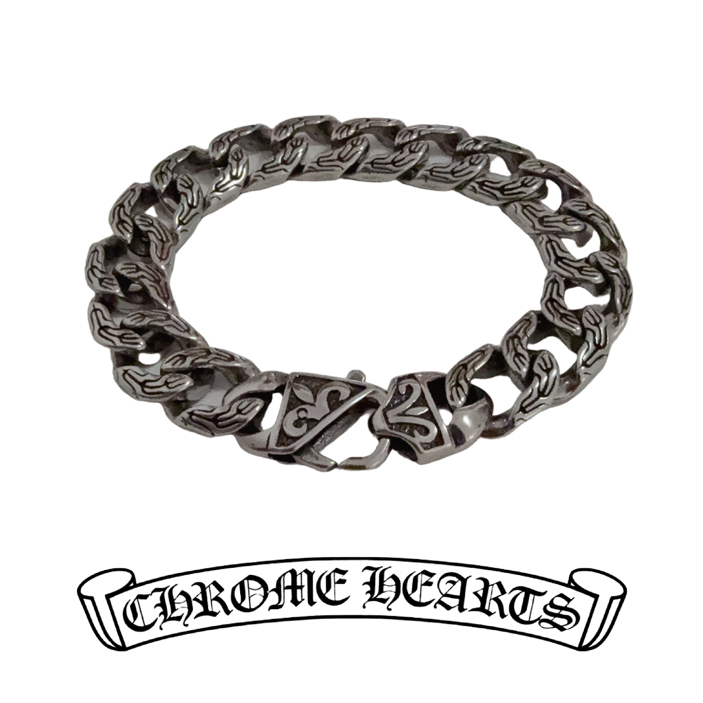 NO:113821,New [Counter Quality] Chrome Hearts Croxin retro old bracelet, Kuaishou/ins/Little Red Book popular, different concave and convex and convex design styles present unique. Cross Scout flowers are Croxin's logo, so they last longer. Genuine version Chrome Hearts Croxin, differentiate the market ordinary light version, match the quality of the version, look at the details of the letter printing, the degree of retro old gray oxygen. Seiko version!  , jewelry boutique, chrome hearts, chrome hearts, bracelet19860909新款【专柜品质】Chrome Hearts克罗心复古做旧手链,快手/ins/小红书热门,凹凸造型不同的花纹设计风格呈现出与众不同 十字架童军花是克罗心的标志 所以更经久不衰 正品打版Chrome Hearts克罗心 区别市场普通轻版 对版对标品质 看字印细节 复古做旧灰氧程度.精工版本！,饰品精品,chrome hearts,chrome hearts,bracelet,Jewelry