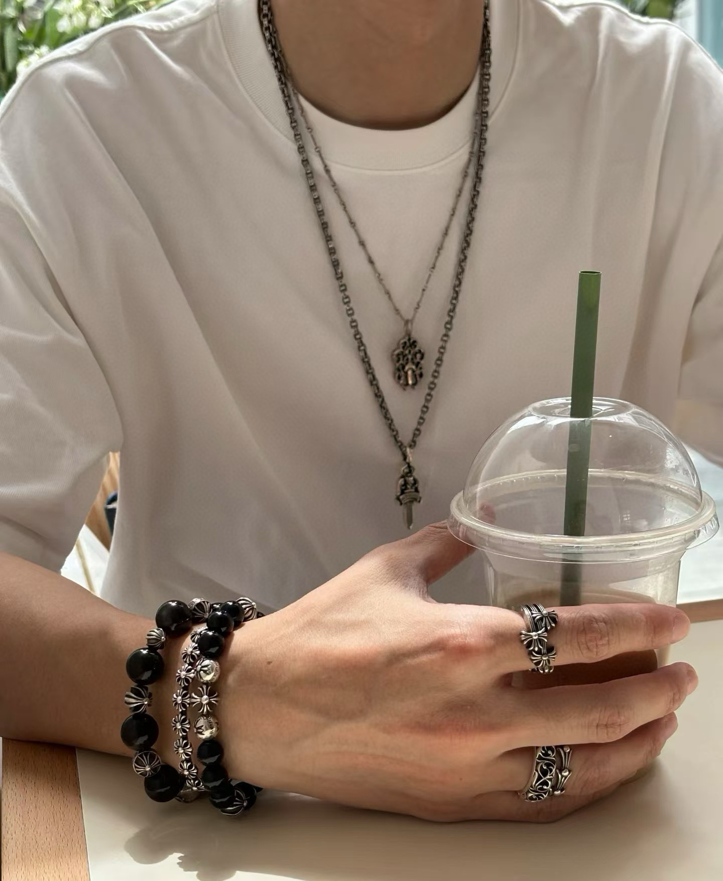 NO:113823,New [Counter Quality] Chrome Hearts Croxin Classic retro twist necklace, Vine flower sword pendant Different pattern design styles with concave and convex shapes present uniqueness Cross Scout flower is Croxin's ambition, so it lasts for a long time Genuine version Chrome Hearts Croxin Difference to the market ordinary light version Corresponding to the quality of the version Benchmarking, looking at the details of the letter printing, retro old gray oxygen level. Seiko version!  !  !  Pure handmade ~ Authentic model opening must-have fashion and fashion, both men and women can wear it, same style for couples, original official website, rock punk style silver style, retro elements, trendy and versatile!  , jewelry boutique, chrome hearts, chrome hearts, necklace19860909新款【专柜品质】Chrome Hearts克罗心 经典复古麻花项链,藤花宝剑吊坠 凹凸造型不同的花纹设计风格 呈现出与众不同 十字架 童军花是克罗心的志 所以更经久不衰 正品打版Chrome Hearts克罗心 区别市场普通轻版 对版对标品质 看字印细节 复古做旧灰氧程度.精工版本！！！ 纯手工打造 ～正品开模潮流时尚必备 男女均可佩戴 情侣同款 官网原版 摇滚朋克泰银风格 复古元素 潮流百搭！,饰品精品,chrome hearts,chrome hearts,necklace,Jewelry