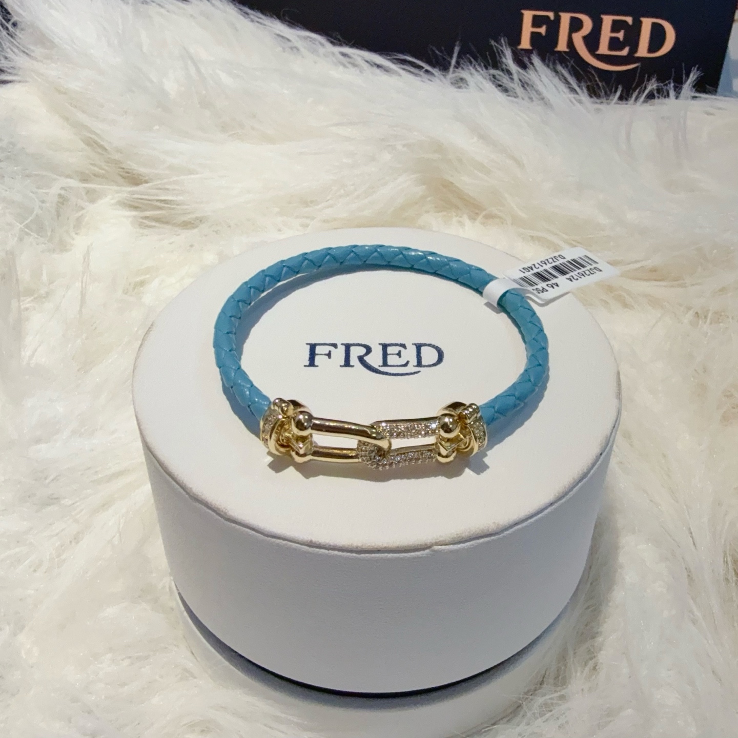 NO:380113,Popular Feredman Diamond Horseshoe Buckle Bracelet, classic and versatile, Internet celebrity expert, a must-have item for fashion, fashionable and exquisite, 11 pairs of customized versions, the difference is that the ordinary version on the market, thickened electroplating 18k process, the effect is very versatile!  !  , jewelry quality, bracelet19860909火爆 费雷德满钻马蹄扣手镯手绳,经典百搭,网红达人 时尚一族备必单品,时尚精致,11对版定制,区别在于市面上普通版本,加厚电镀18k工艺,上手效果非常百搭！！,饰品精品,bracelet,Jewelry