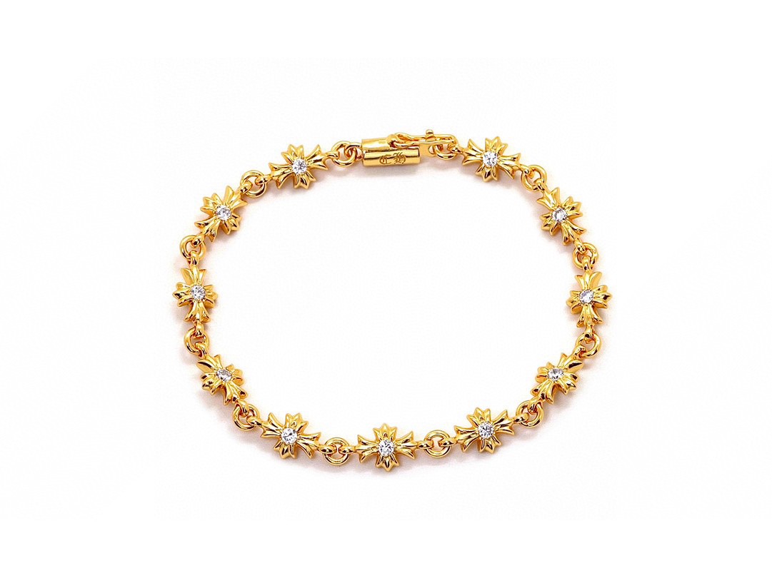 NO:113488,Croxin 22k gold plated cross bracelet with stone inlaid very easy to match, the casual style is very good Size 16-18-20, jewelry quality, chrome hearts, bracelet19860909克罗心 镀22k金 十字手链 镶石 非常好搭配 休闲风搭配都很赞 尺码16-18-20,饰品精品,chrome hearts,bracelet,Jewelry