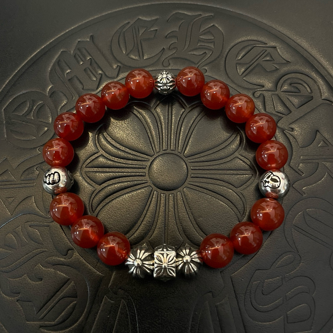 NO:114932,New style [Counter Quality] Chrome Hearts Croxin Classic retro multi-element bracelet bracelets, different concave and convex and concave design styles are unique. Cross Scouts is the logo of Croxin, so it lasts for a long time. The authentic version of Chrome Hearts Croxin, different from the market's ordinary light version, the version is benchmarked against the quality, the details of the letter printing, the degree of retro old gray oxygen. Seiko version!  , jewelry boutique, chrome hearts, chrome hearts, bracelet19860909批 新款【专柜品质】Chrome Hearts克罗心 经典复古多元素手链手串,凹凸造型不同的花纹设计风格呈现出与众不同 ,十字架童军花是克罗心的标志 ,所以更经久不衰 ,正品打版Chrome Hearts克罗心 ,区别市场普通轻版 ,对版对标品质 ,看字印细节 ,复古做旧灰氧程度.精工版本！,饰品精品,chrome hearts,chrome hearts,bracelet,Jewelry