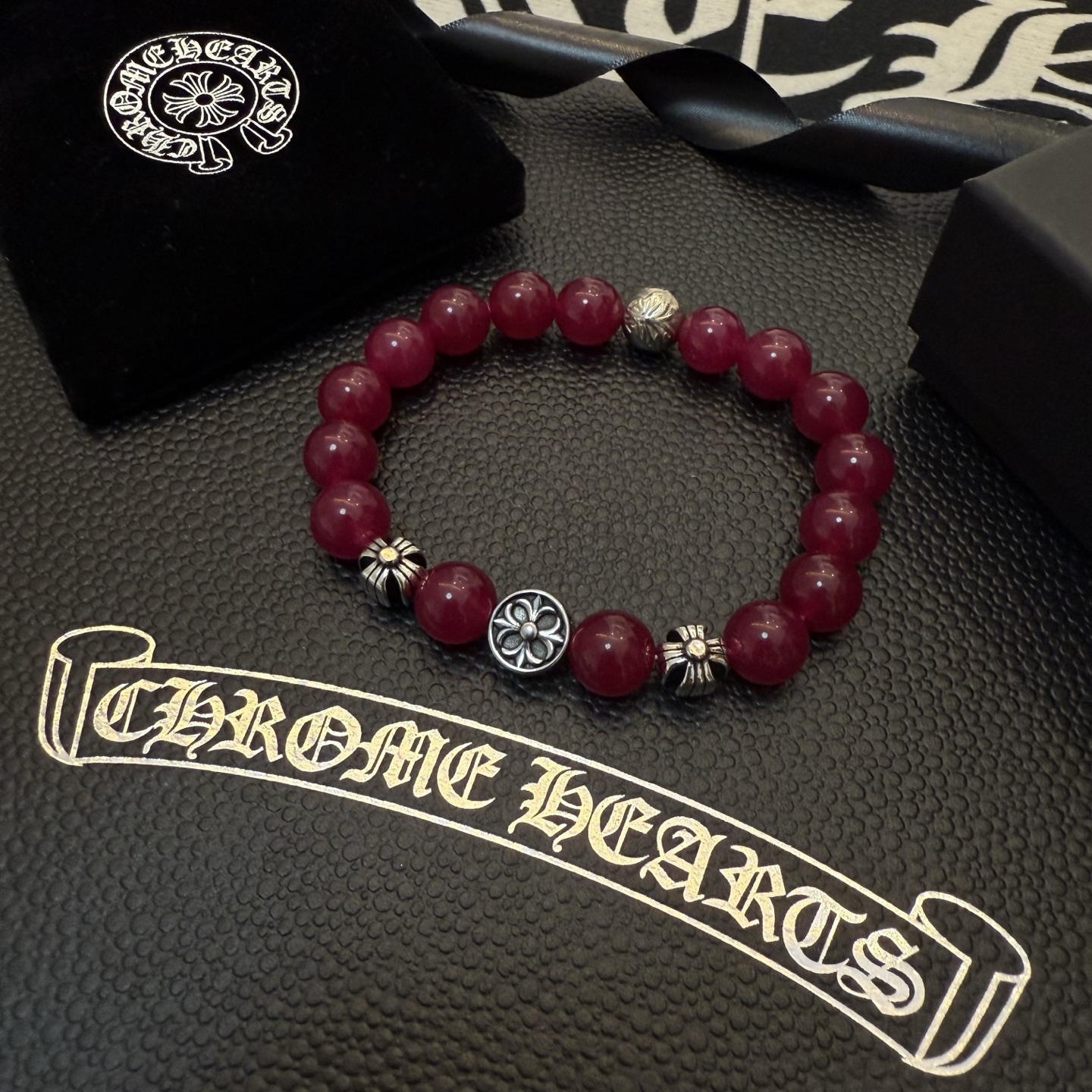  新款【专柜品质】Chrome Hearts克罗心 经典复古多元素手串手链 ，凹凸造型不同的花纹设计风格