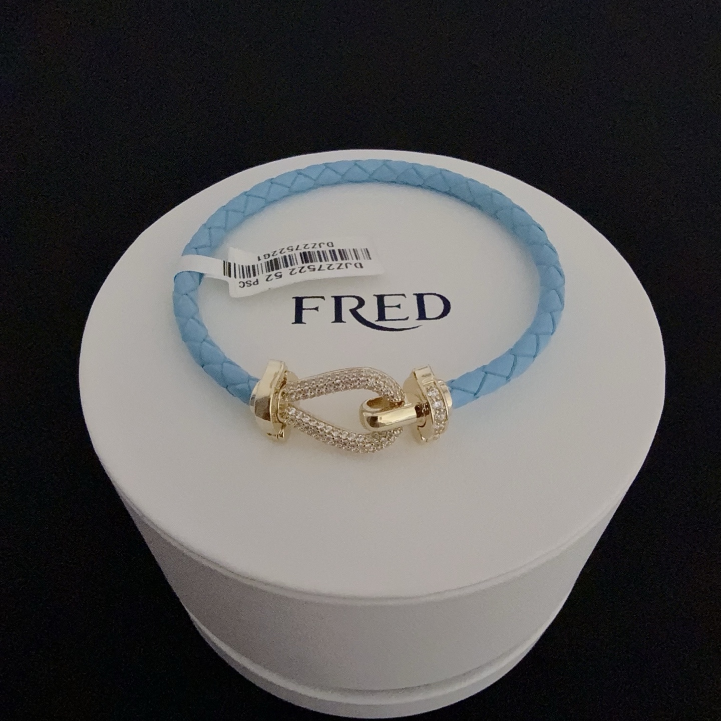 NO:380130,Popular Ferederik diamond-inlaid horseshoe buckle/bracelet, classic and versatile, internet celebrity expert, a must-have item for fashion, fashionable and exquisite, 11 pairs of customization, thickened electroplating 18k technology, different from the ordinary version on the market, the effect of getting used is very versatile!  !  , jewelry quality, bracelet19860909火爆 费雷德满钻镶钻马蹄扣／手链,经典百搭,网红达人 时尚一族备必单品,时尚精致,11对版定制,加厚电镀18k工艺,区别市面上普通版本上手效果非常百搭！！,饰品精品,bracelet,Jewelry