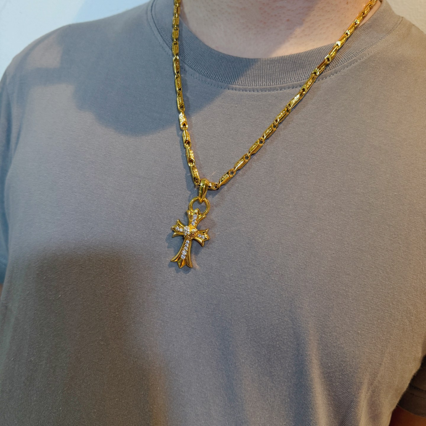 Chrome Hearts Gold Vintage Necklace, Diamond Heart Cross Pendant 3 i1750261710352 4224 0 1
