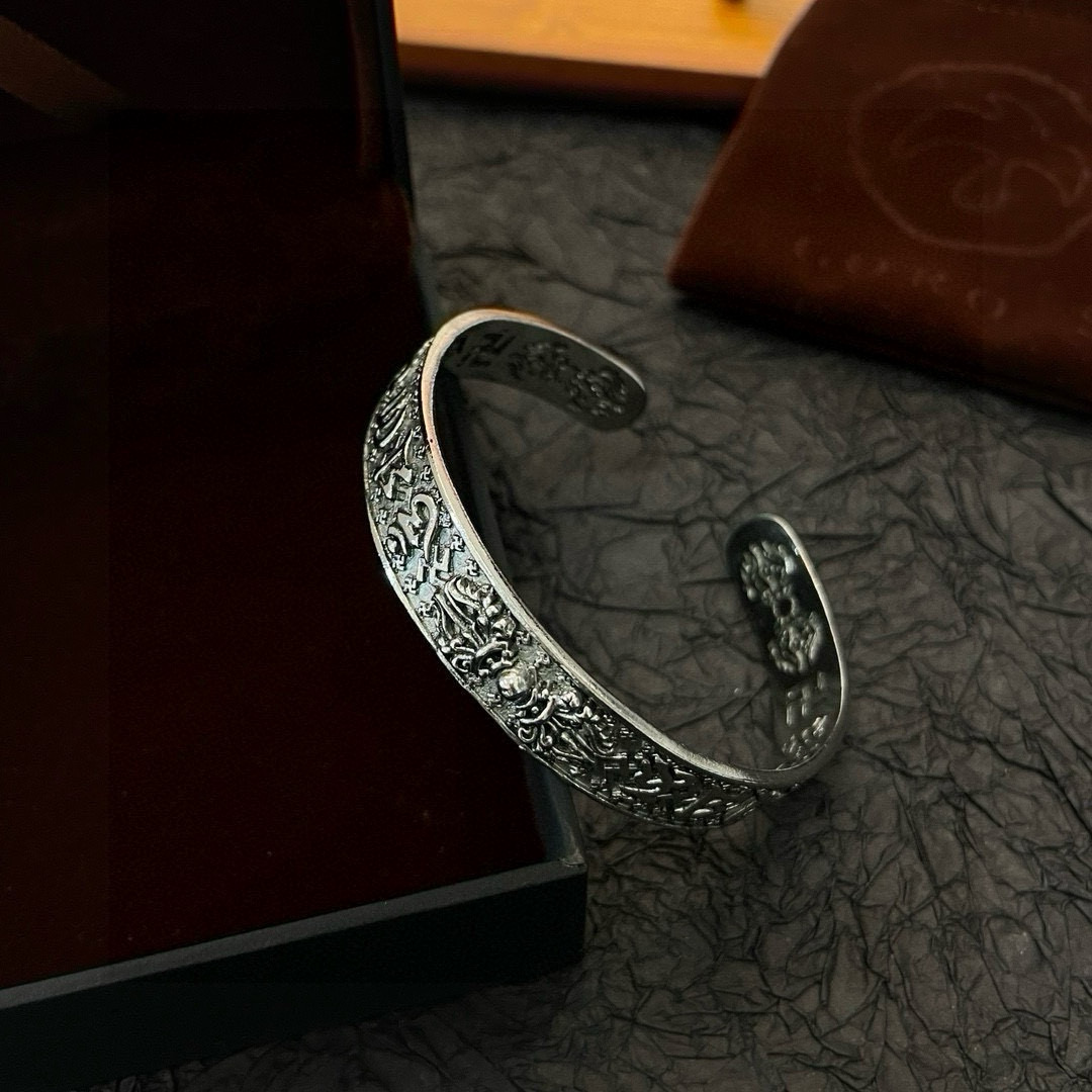 “Exclusive Handmade Shogun Bracelet for High-End Market by Goro’s High Bridge” - 图片 5