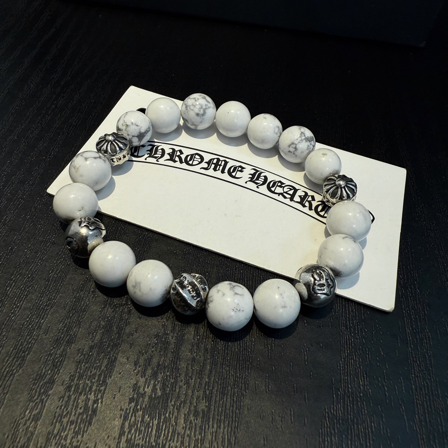  新款【专柜品质】Chrome Hearts克罗心复古多元素手串手链 凹凸造型不同的花纹设计风格呈现出与