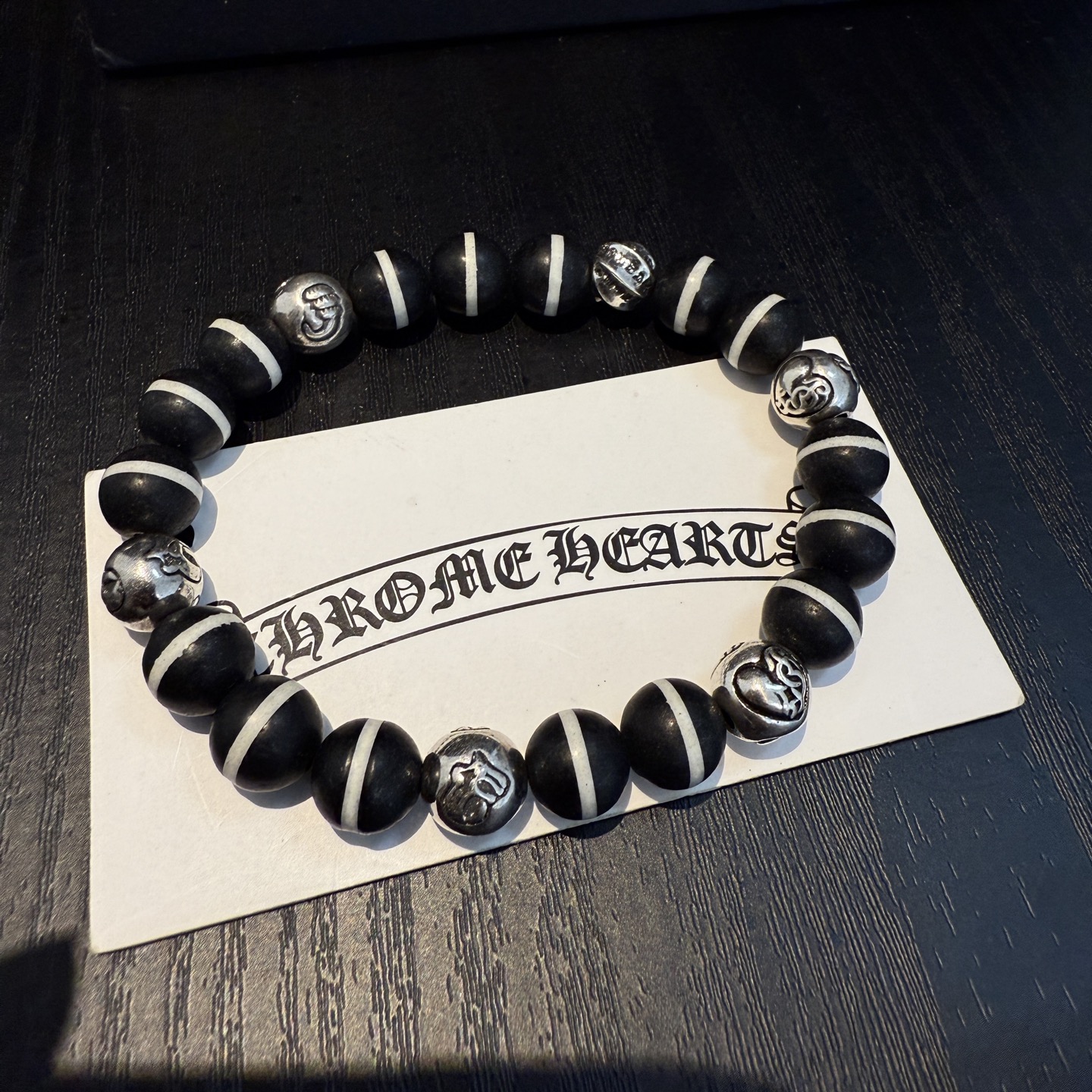  新款【专柜品质】Chrome Hearts克罗心复古多元素手串手链 凹凸造型不同的花纹设计风格呈现出与