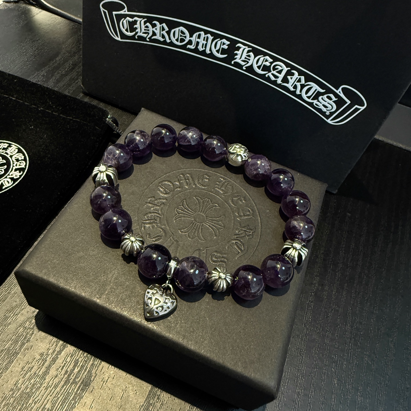  新款【专柜品质】Chrome Hearts克罗心复古多元素手串手链 凹凸造型不同的花纹设计风格呈现出与