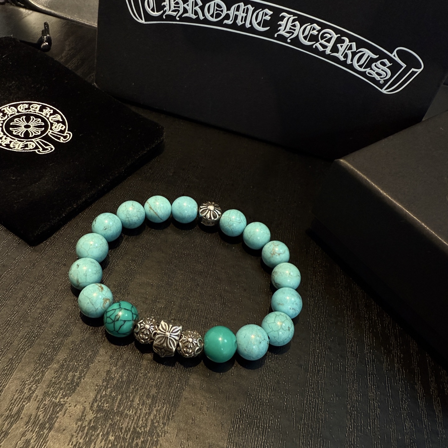  新款【专柜品质】Chrome Hearts克罗心复古多元素手串手链 凹凸造型不同的花纹设计风格呈现出与