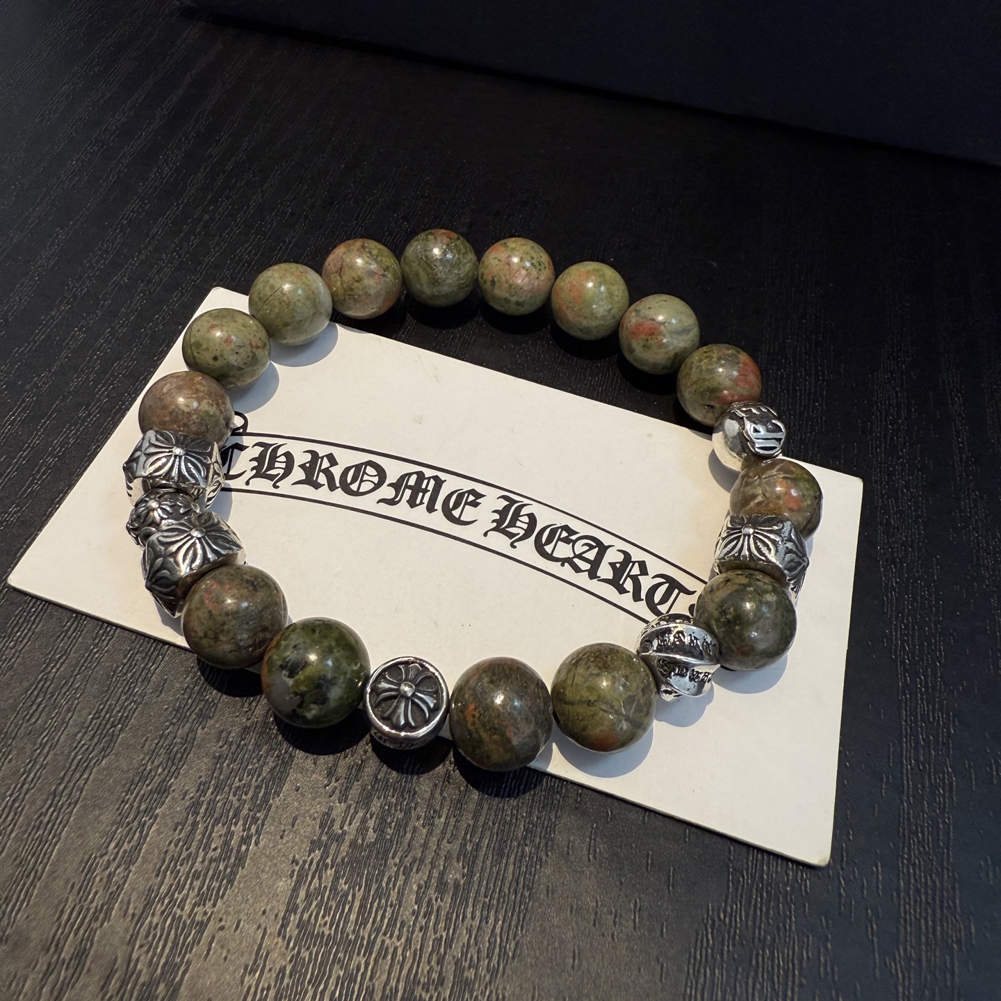  新款【专柜品质】Chrome Hearts克罗心复古多元素手串手链 凹凸造型不同的花纹设计风格呈现出与