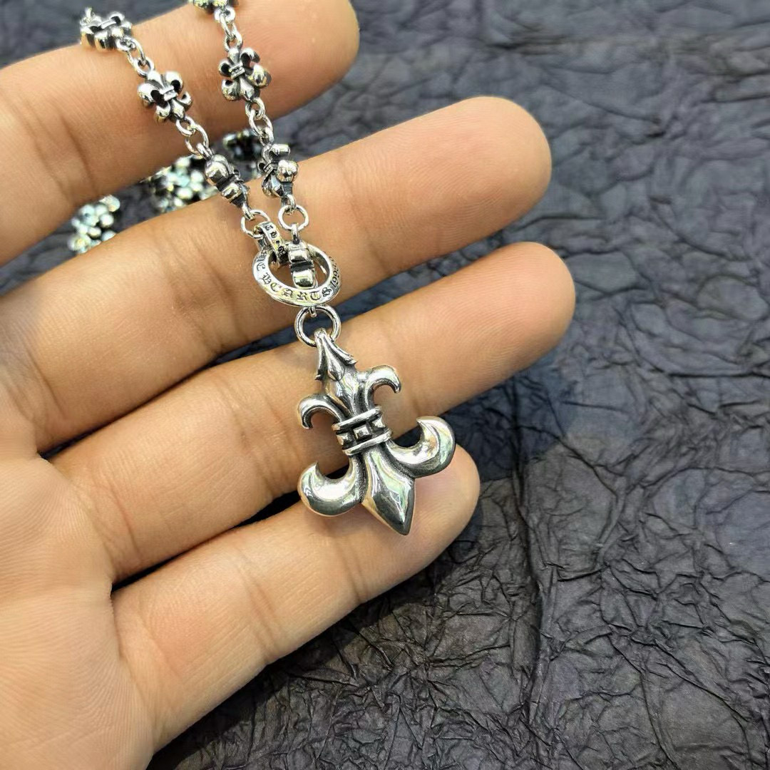 【Chrome Hearts克罗心】✝️经典调节式童军花项链 时尚精美百搭款🔥做工跟专柜🆕几乎没差，搭配