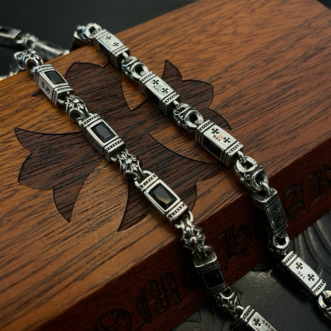 批 抖音/快手/ins/小红书/直播热门 ，新款【专柜品质】Chrome Hearts克罗心黑钻项链 ，