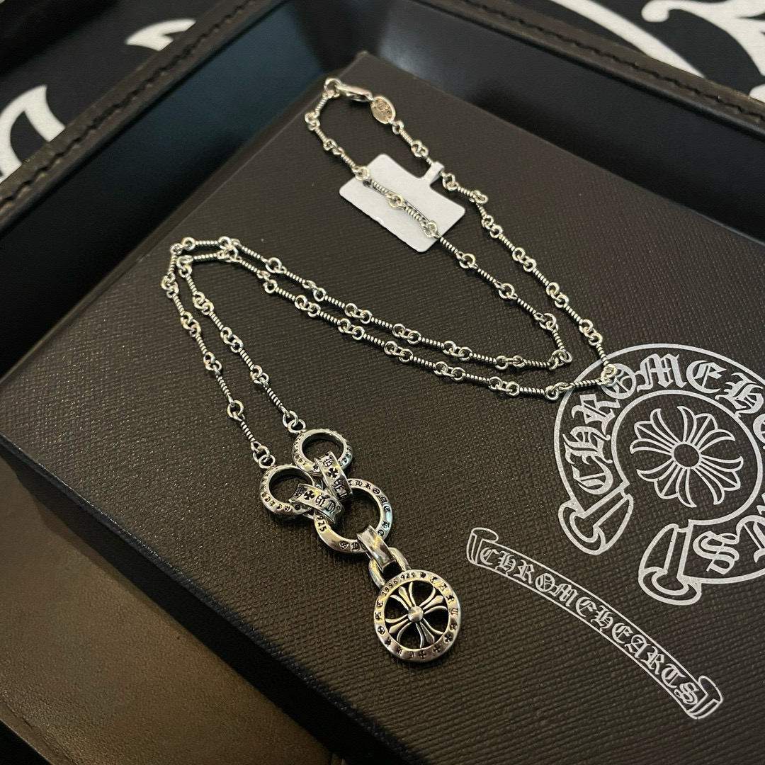  新款【专柜品质】Chrome Hearts克罗心 经典复古竹节项链 三环圈吊坠 凹凸造型不同的花纹设计