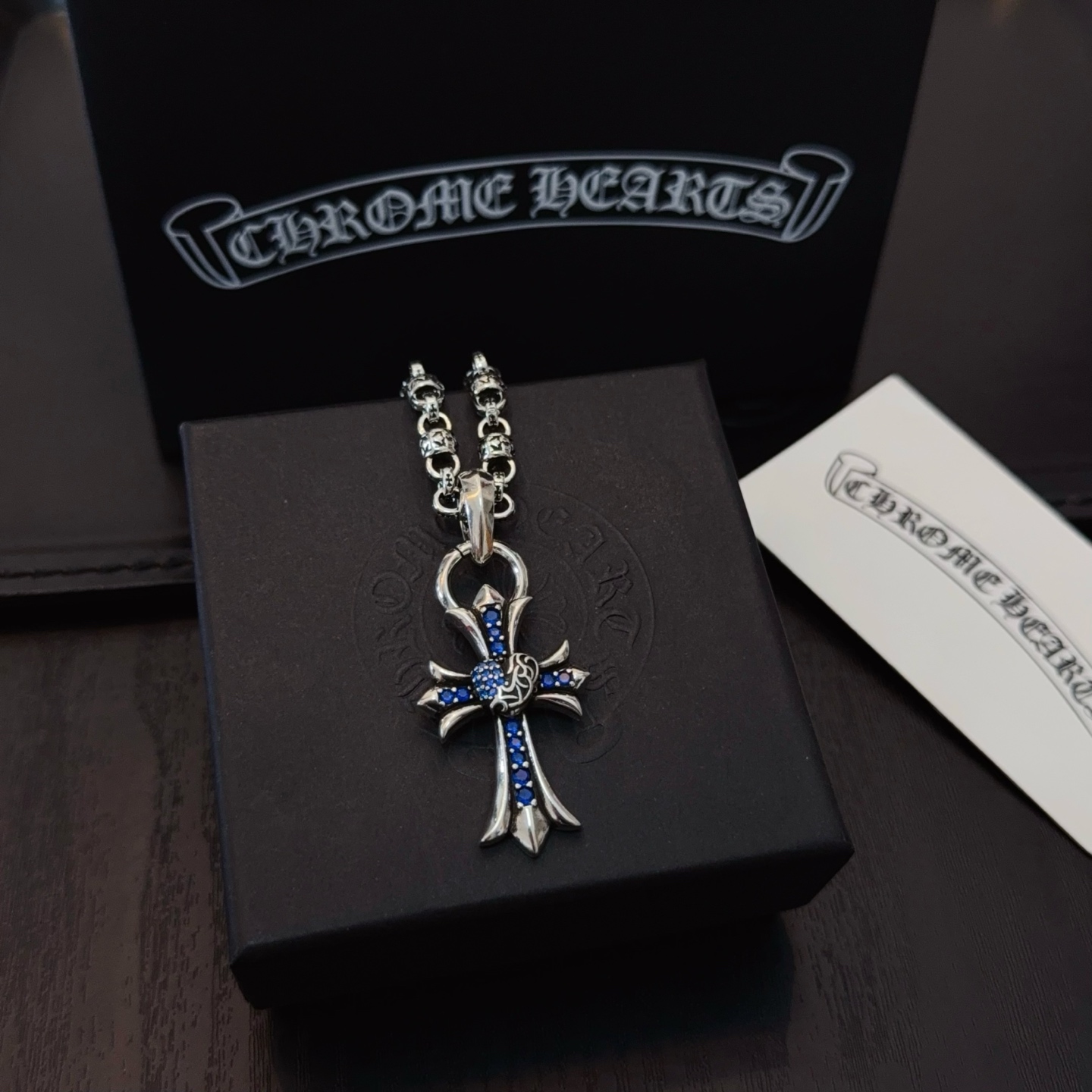    新款【专柜品质】Chrome Hearts克罗心十字花球项链 蓝钻藤花十字架吊坠，凹凸造型不同的花