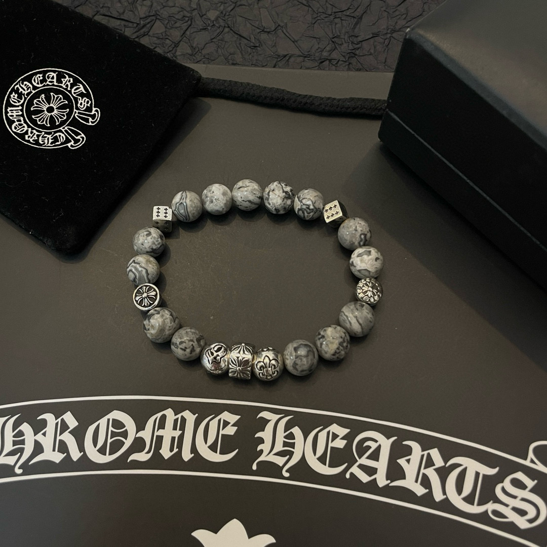  新款【专柜品质】Chrome Hearts克罗心 经典复古多元素手链 手串，凹凸造型不同的花纹设计风格