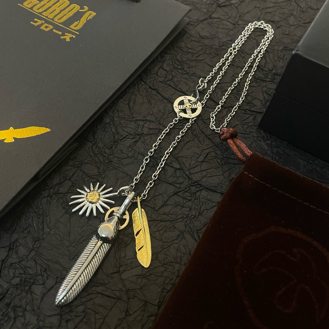 💰155 【新品上架】Goro’s高桥吾郎海胆金贝羽毛项链,顶级版本 认准独家拍摄 主攻高端市场 绝对区别普通版本!图片产品细节与ZP一致!原版制作工艺 精工品质 纯手工打造 ~正品开模💝潮流时尚必备 男女均可佩戴 情侣款同款 摇滚朋克泰银风格 复古元素 潮流百搭 官网同款❤️