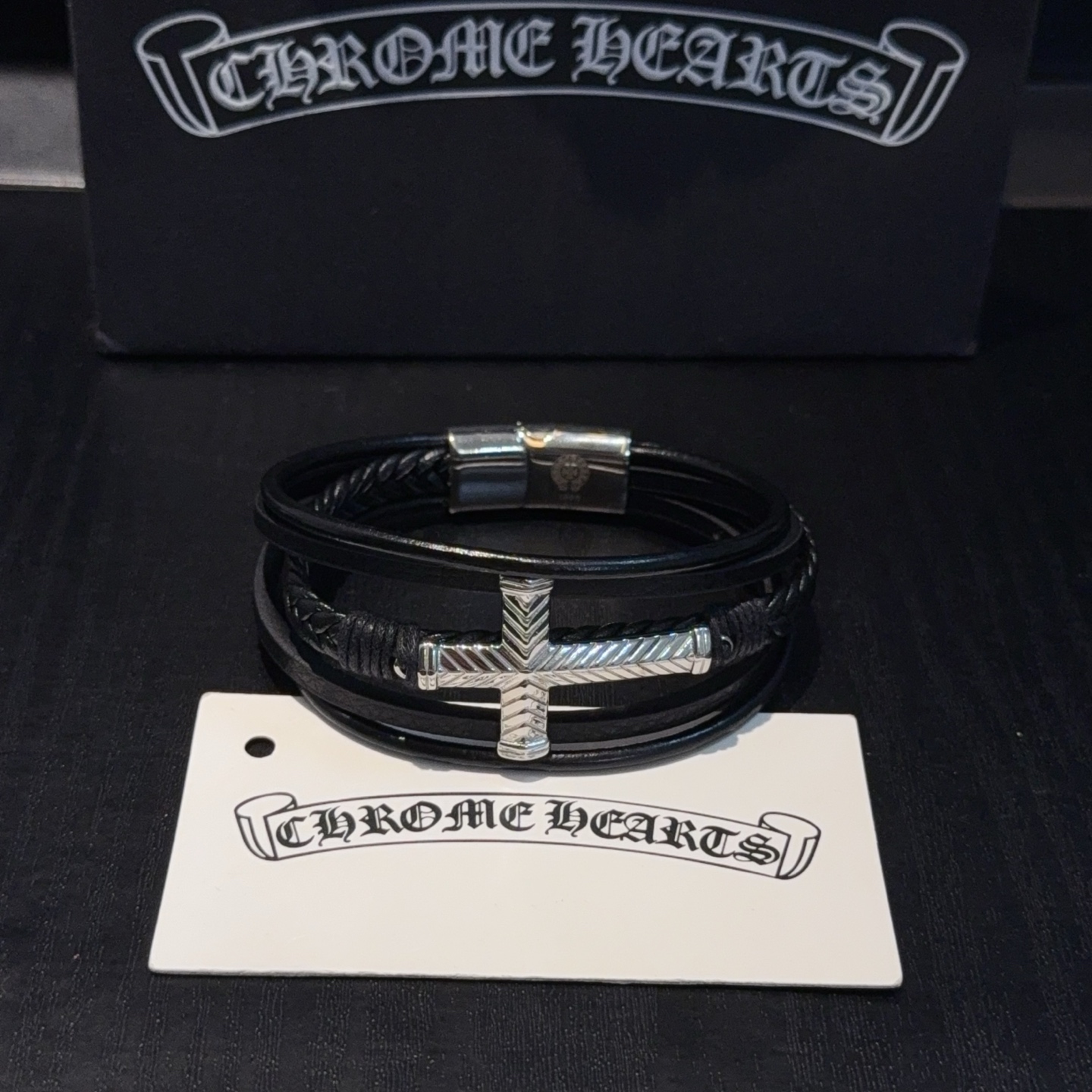  新款【专柜品质】Chrome Hearts克罗心皮绳手镯手绳，凹凸造型不同的花纹设计风格呈现出与众不同