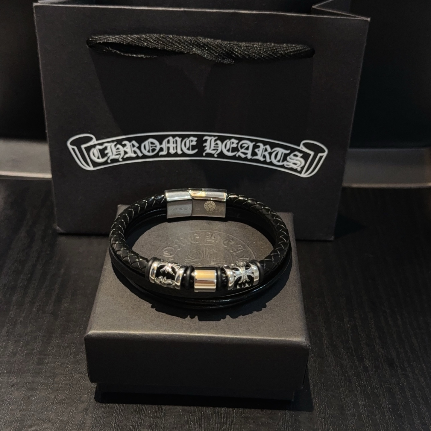  新款【专柜品质】Chrome Hearts克罗心皮绳手镯手绳，凹凸造型不同的花纹设计风格呈现出与众不同