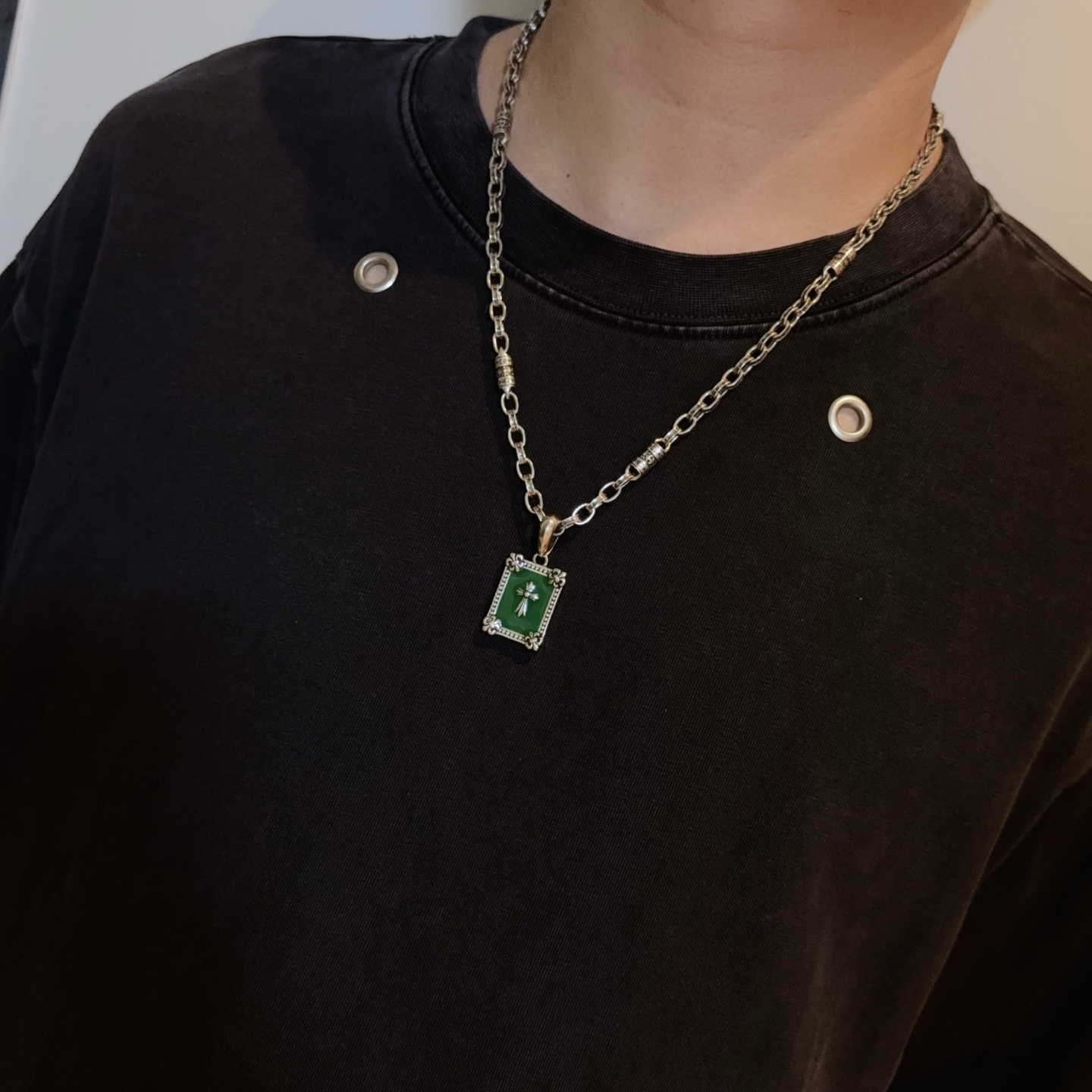  新款【专柜品质】Chrome Hearts克罗心经典复古十字架项链，方牌十字架吊坠 凹凸造型不同的花纹