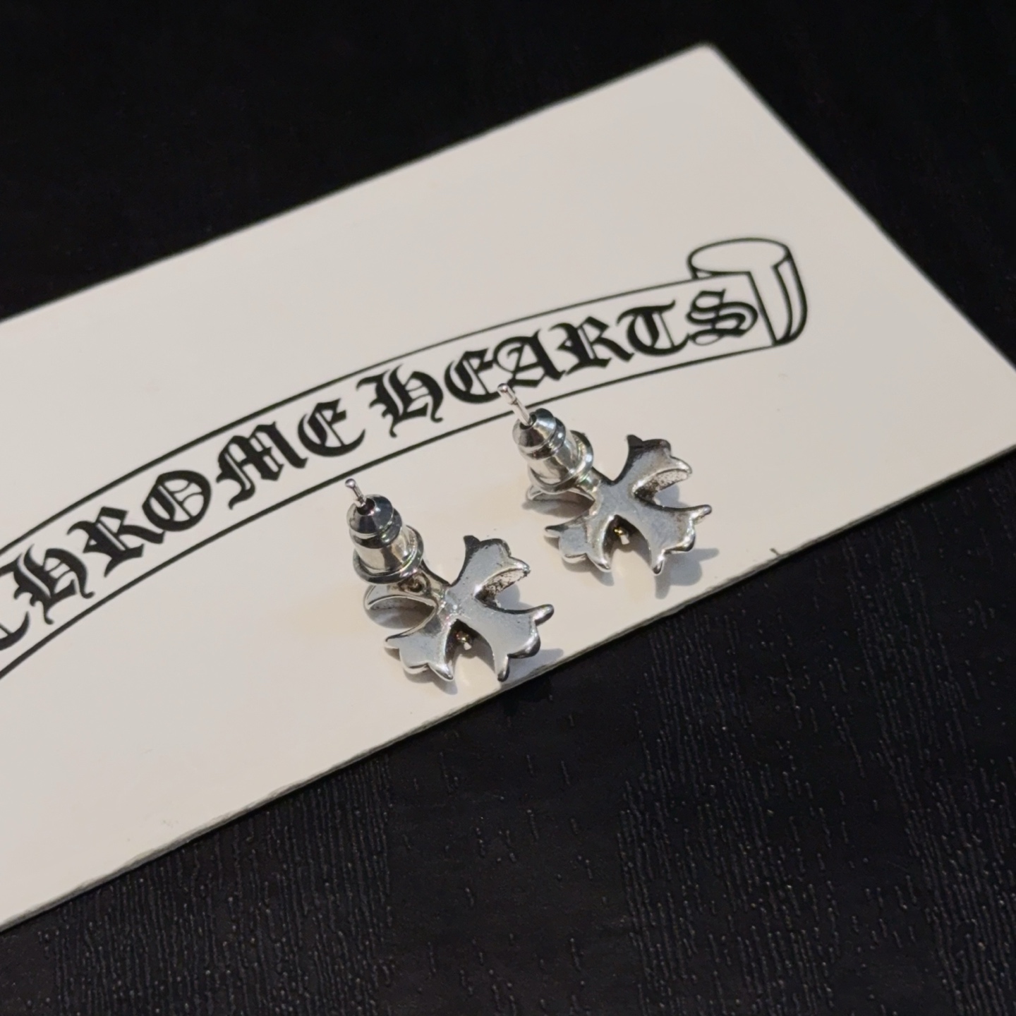  新款  【专柜品质】Chrome Hearts ❤️  克罗心十字架耳钉   进口电镀工艺 精工  ～