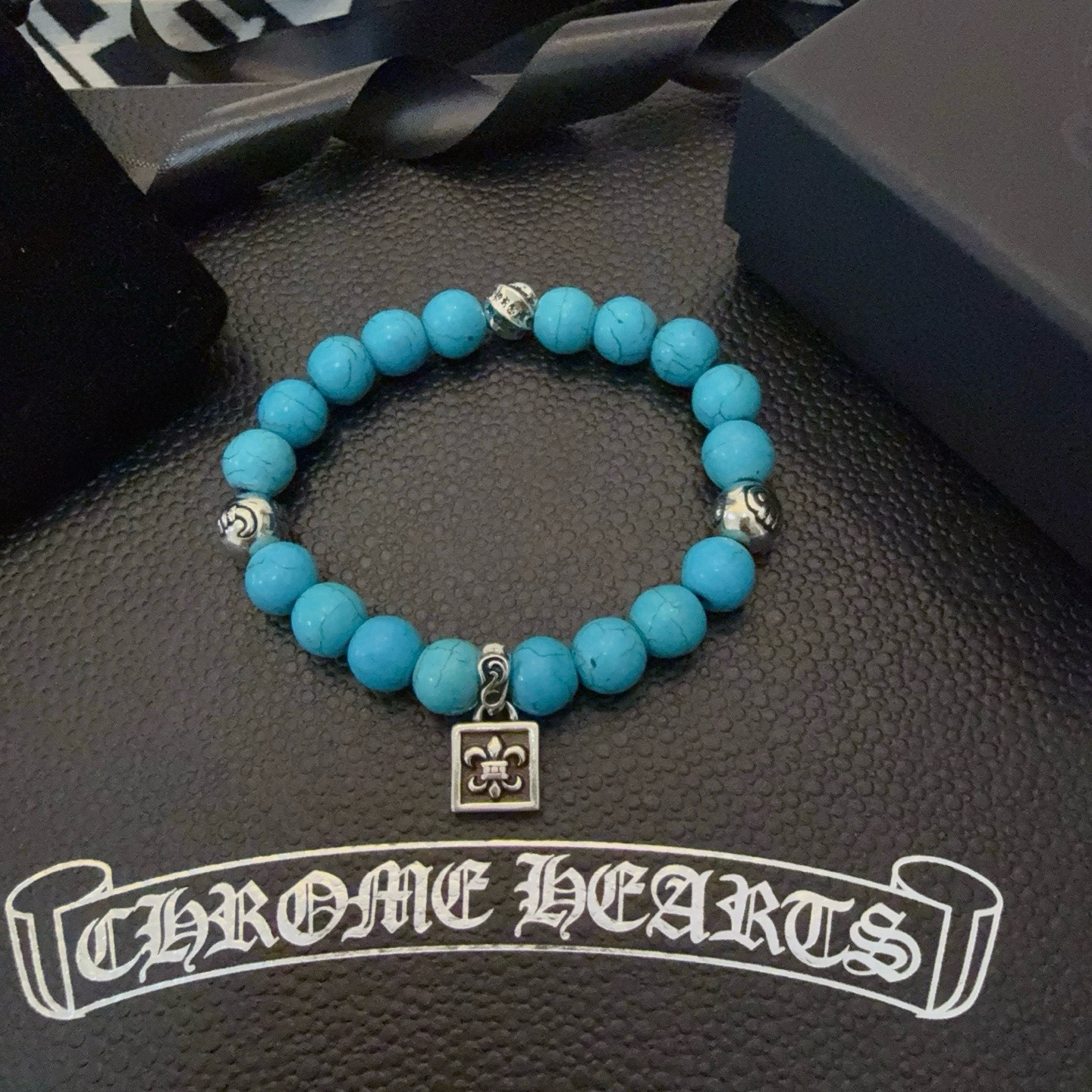  新款【专柜品质】Chrome Hearts克罗心经典复古多元绿松石手链手串，凹凸造型不同的花纹设计风格