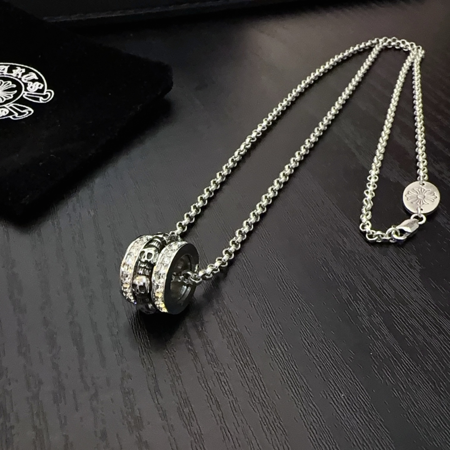   新款【专柜品质】Chrome Hearts克罗心骷髅头项链，凹凸造型不同的花纹设计风格 呈现出与众不