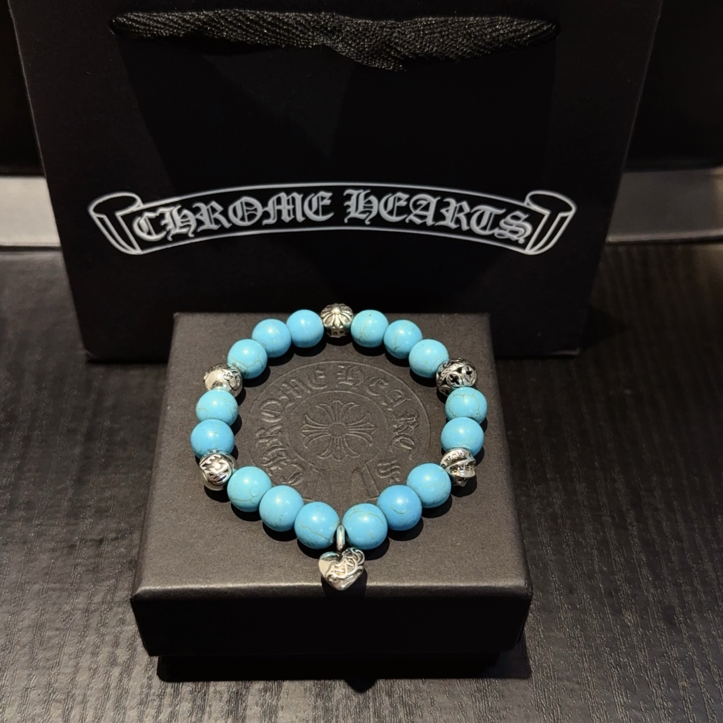  新款【专柜品质】Chrome Hearts克罗心经典复古多元素手链手串，凹凸造型不同的花纹设计风格 呈