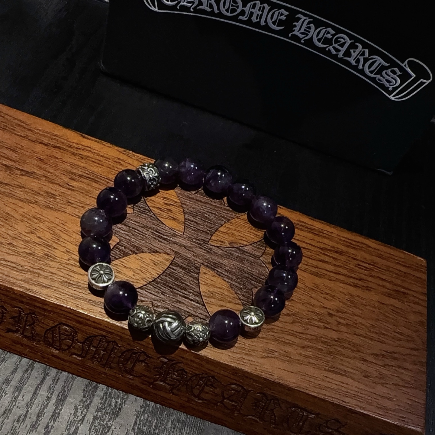  新款【专柜品质】Chrome Hearts克罗心经典复古多元素手链手串，凹凸造型不同的花纹设计风格 呈