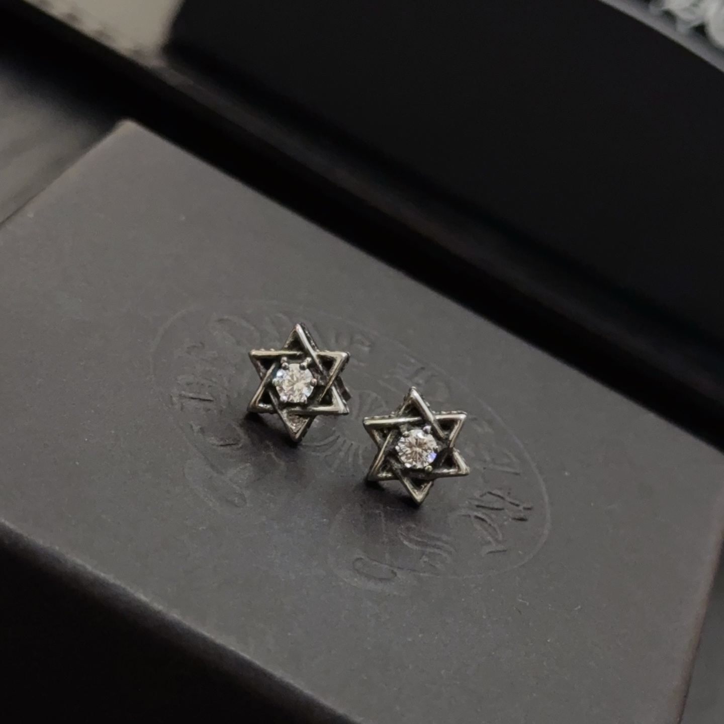  新款  【专柜品质】Chrome Hearts ❤️  克罗心十字架耳钉   进口电镀工艺 精工  ～