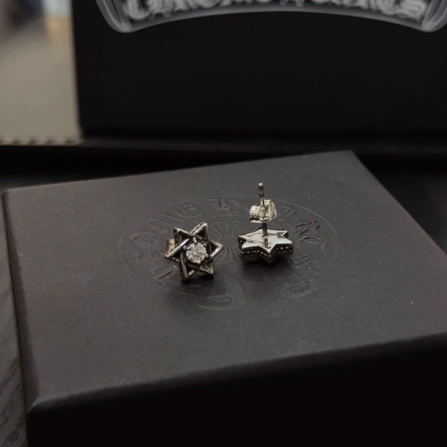  新款  【专柜品质】Chrome Hearts ❤️  克罗心十字架耳钉   进口电镀工艺 精工  ～