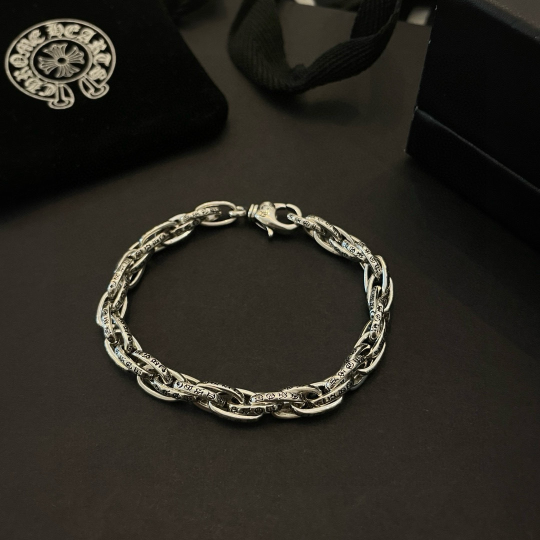 批  新款【专柜品质】Chrome Hearts克罗心 经典复古环扣手链 凹凸造型不同的花纹设计风格 呈