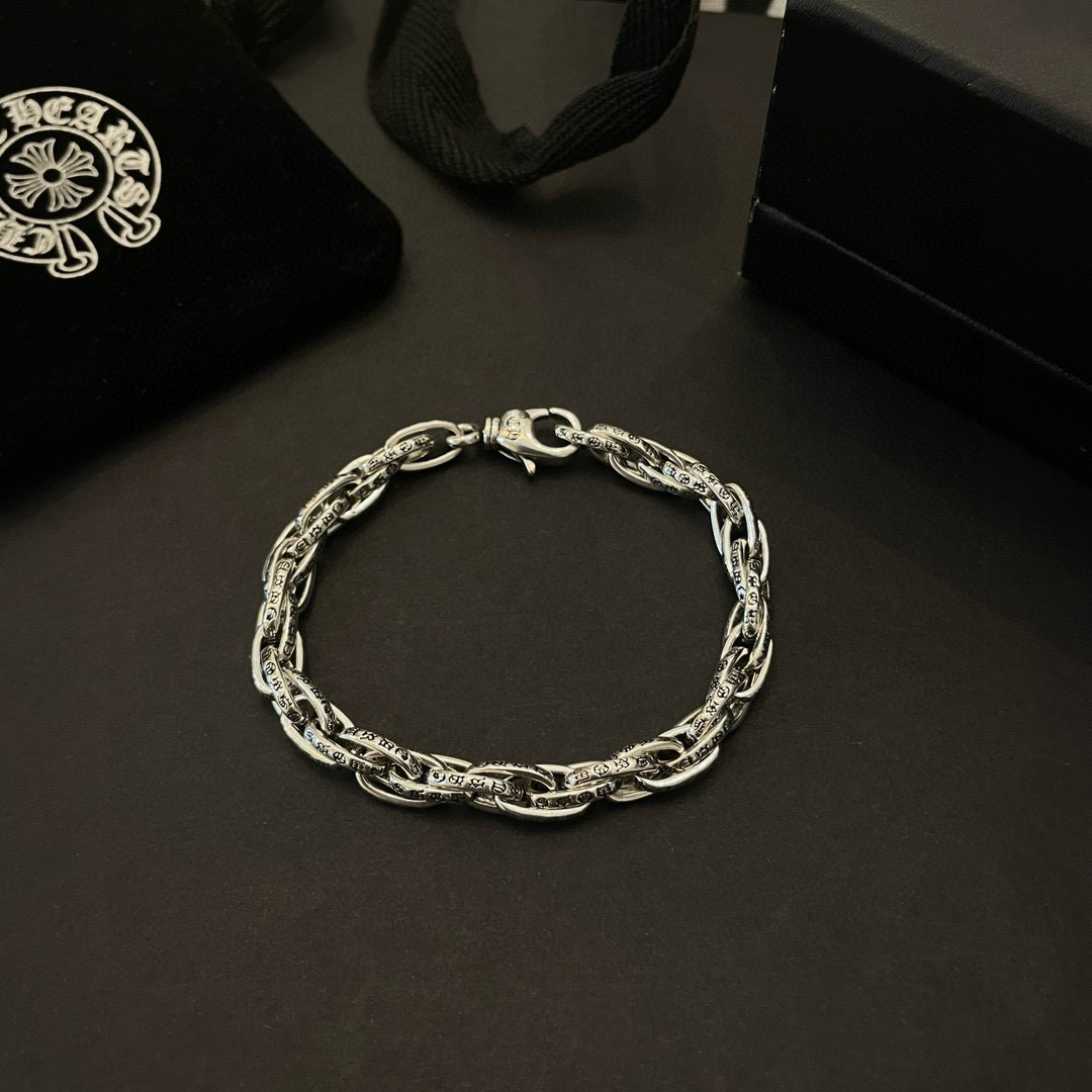 批  新款【专柜品质】Chrome Hearts克罗心 经典复古环扣手链 凹凸造型不同的花纹设计风格 呈