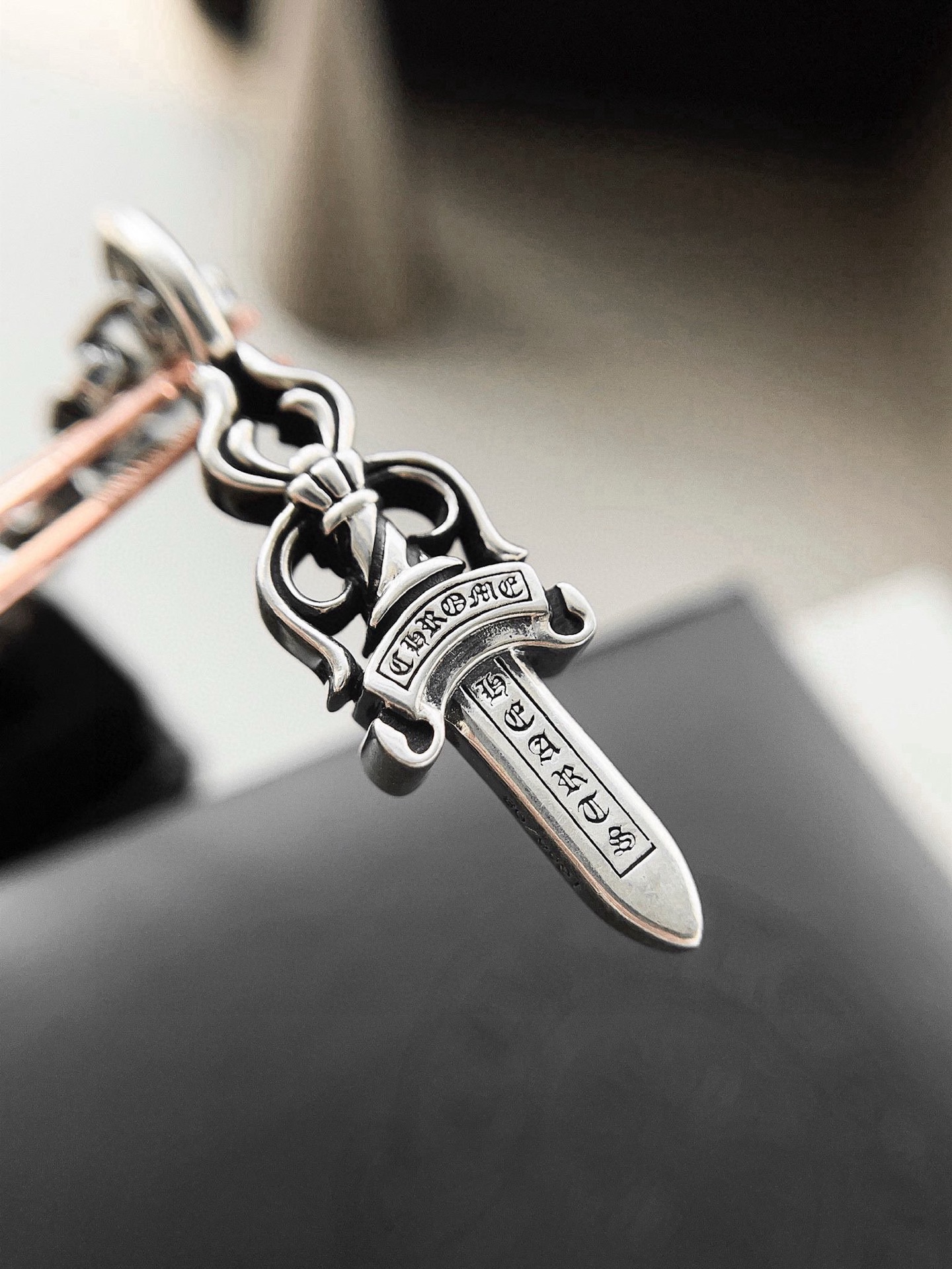   Chrome Hearts ❤️  克罗心宝剑吊坠 字母项链  进口做工工艺 精工雕刻 纯手工打造 