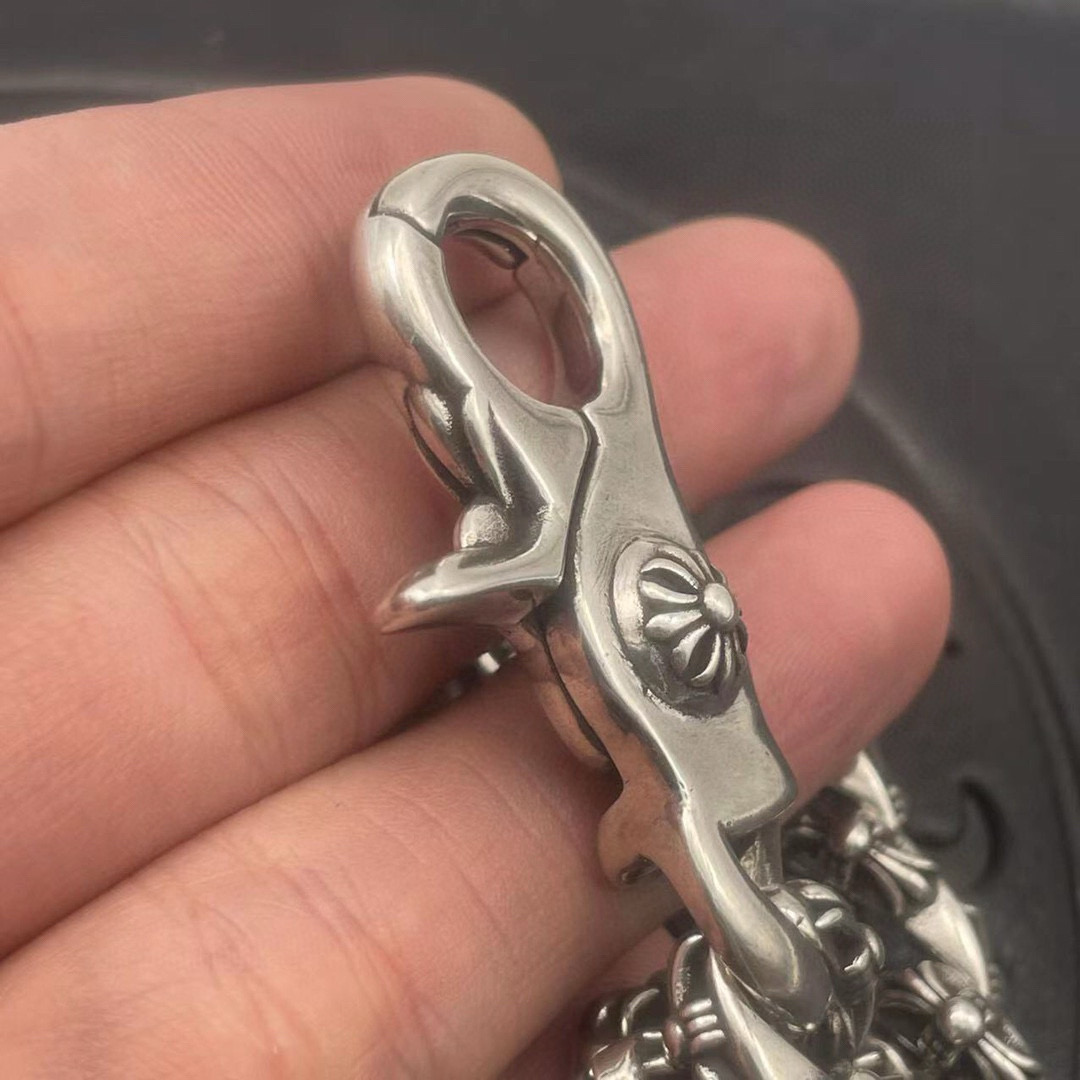 克罗心龙虾扣大手链，版型细节都对得上，做货不易，十字花内部也是有一圈字印的，尺码20-24，