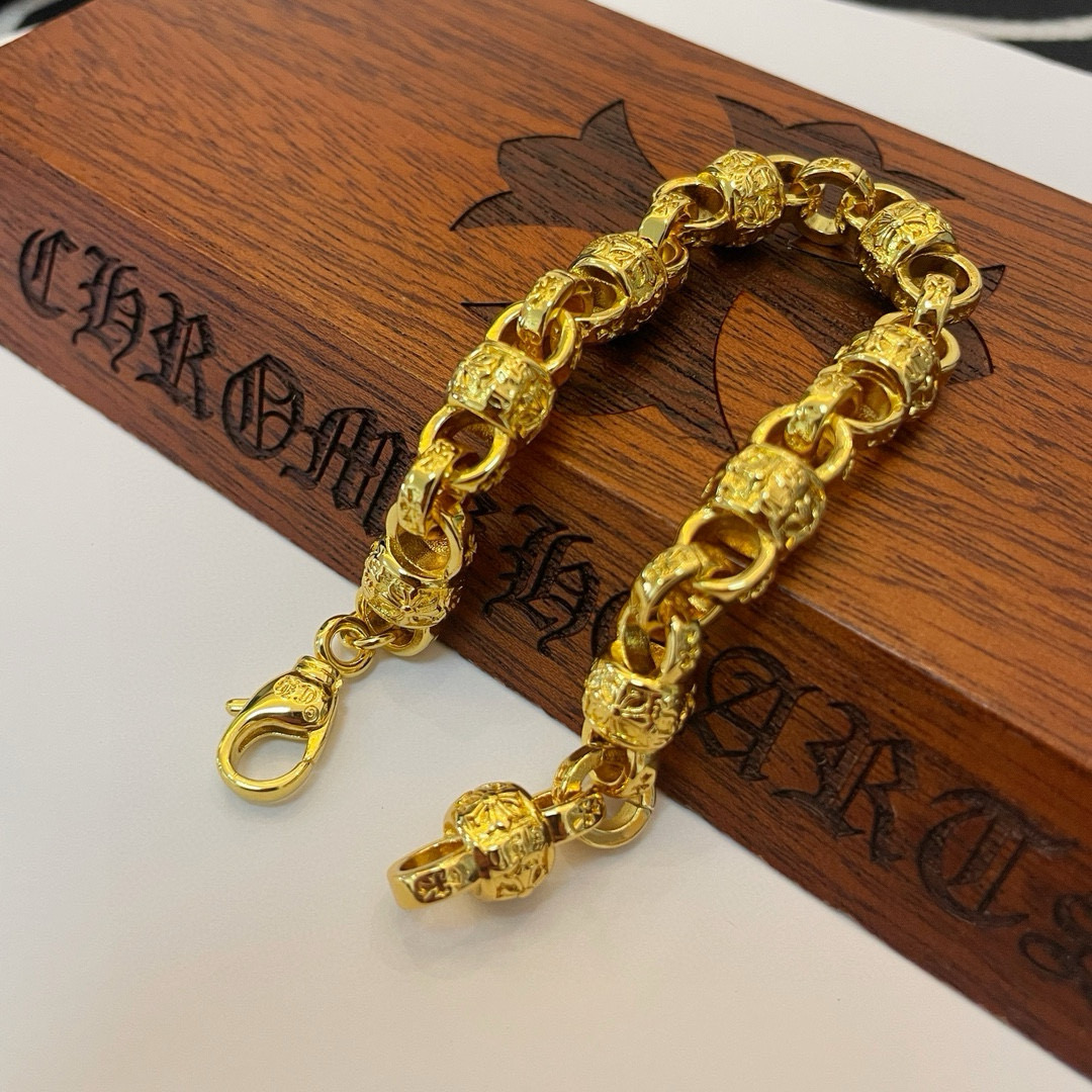   新款【专柜品质】Chrome Hearts克罗心经典黄金色十字架花球手链 凹凸造型不同的花纹设计风格