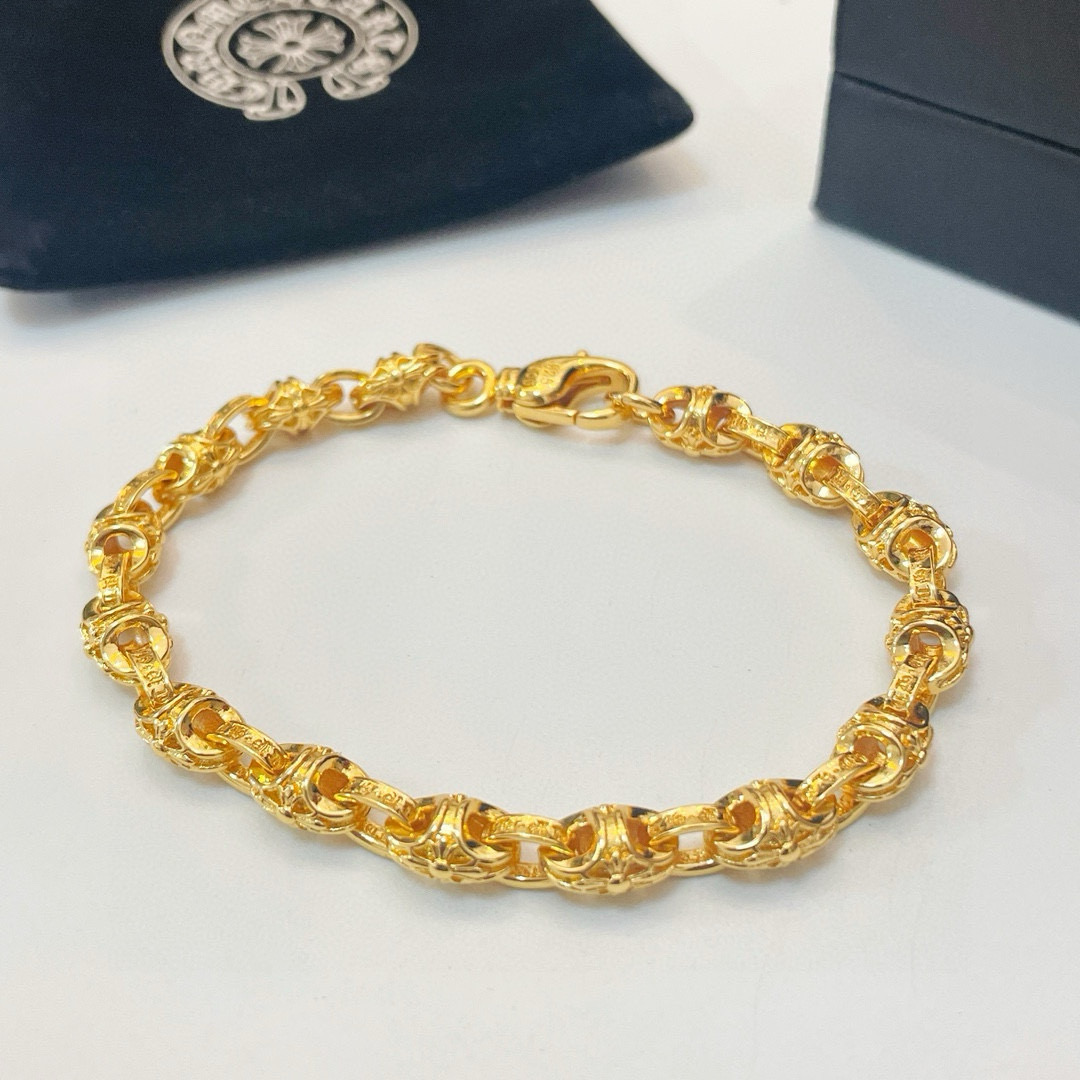  新款【专柜品质】Chrome Hearts克罗心黄金色经典复古手链 凹凸造型不同的花纹设计风格 呈现出