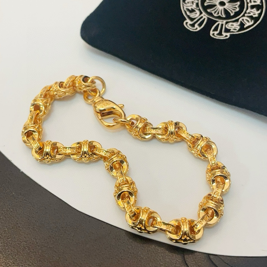  新款【专柜品质】Chrome Hearts克罗心黄金色经典复古手链 凹凸造型不同的花纹设计风格 呈现出