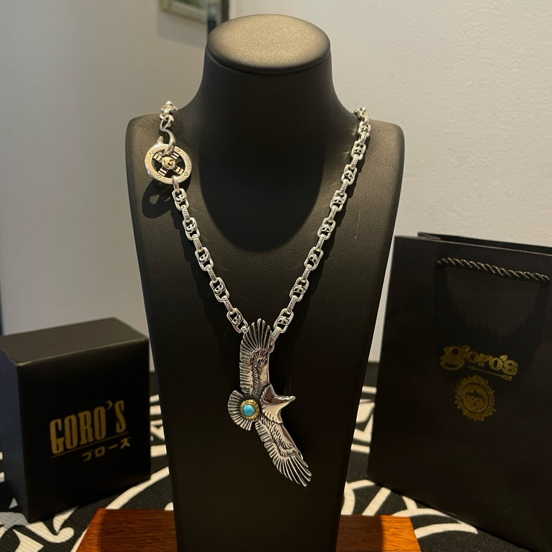 💰145【新品上架】Goro’s高桥吾郎松石老鹰吊坠,高桥经典飞鹰项链,顶级版本,认准独家拍摄,主攻高端市场 ,快手/ins/小红书热门款,绝对区别普通版本!图片产品细节与ZP一致!原版制作工艺 精工品质 纯手工打造 ~正品开模💝潮流时尚必备 男女均可佩戴 情侣款同款 摇滚朋克泰银风格 复古元素 潮流百搭 官网同款❤️