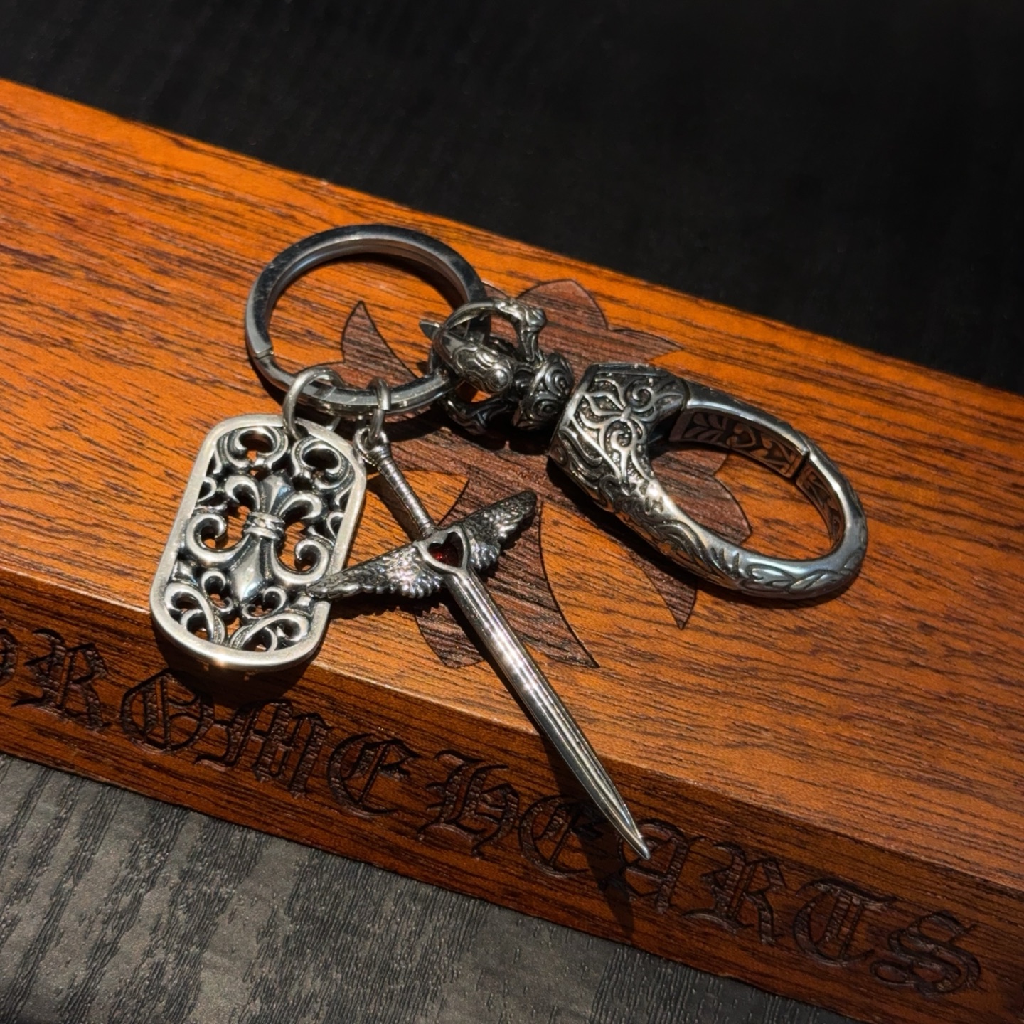   Chrome Hearts ❤️  克罗心大龙虾扣钥匙扣 雕刻工艺 精工品质 纯手工打造 ～正品开模