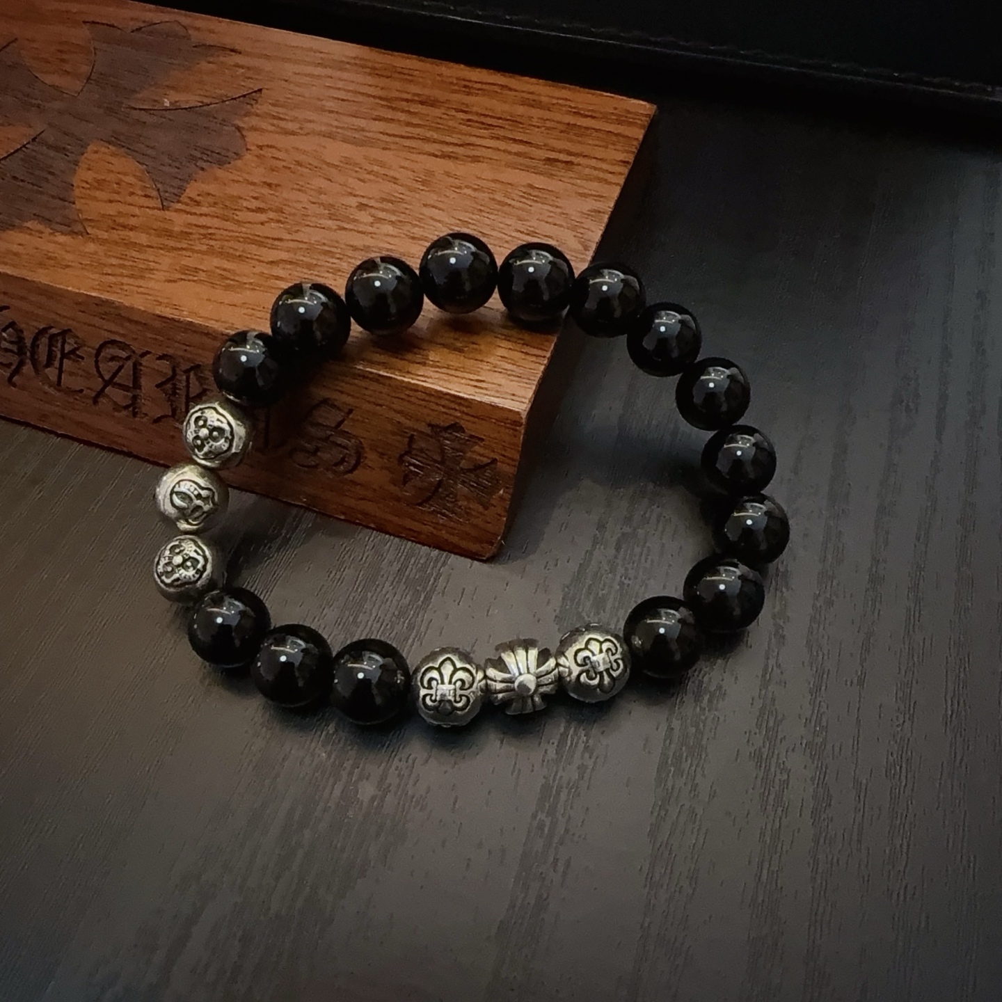  新款【专柜品质】Chrome Hearts克罗心 经典复古多元素黑曜石手串手链 ，快手/ins/小红书