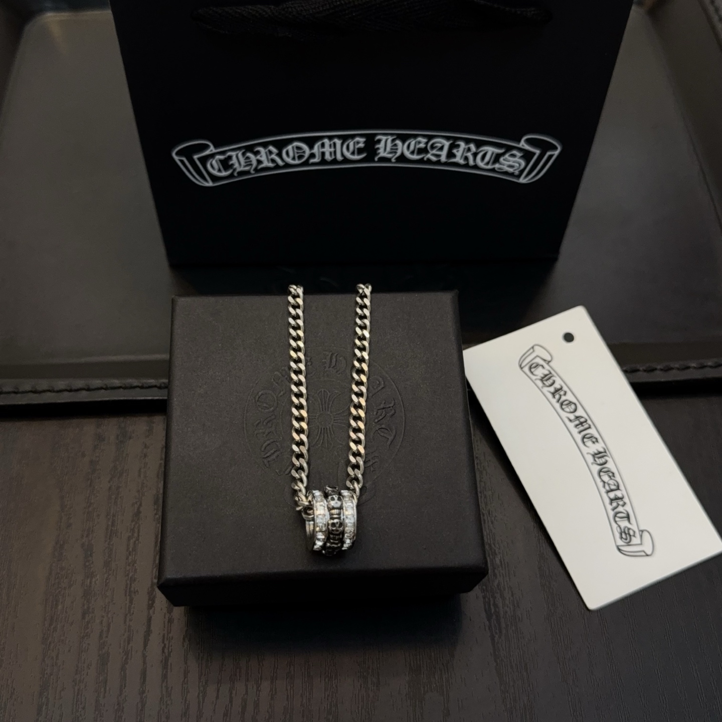  新款【专柜品质】Chrome Hearts克罗心经典复古项链 骷髅头吊坠 凹凸造型不同的花纹设计风格 