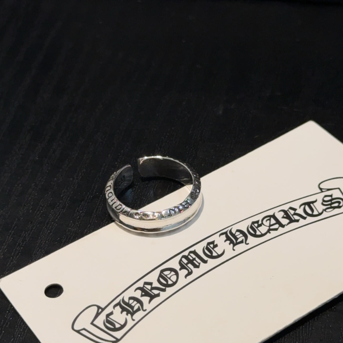    【专柜品质】Chrome Hearts克罗心经典复古戒指 凹凸造型不同的花纹设计风格呈现出与众不同