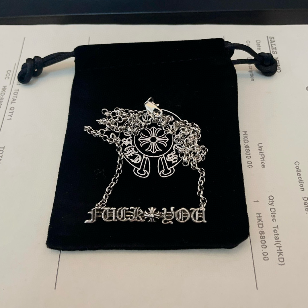  新款【专柜品质】Chrome Hearts克罗心经典复古项链 字母吊坠 凹凸造型不同的花纹设计风格 呈