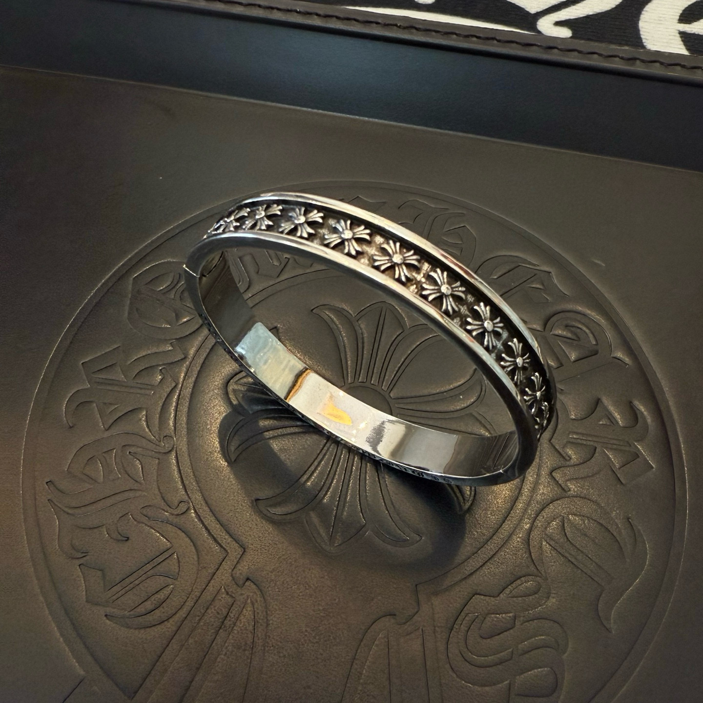 The new Chrome Heartscroll is a retrograde crucifix, and the cavity style is different - 图片 2