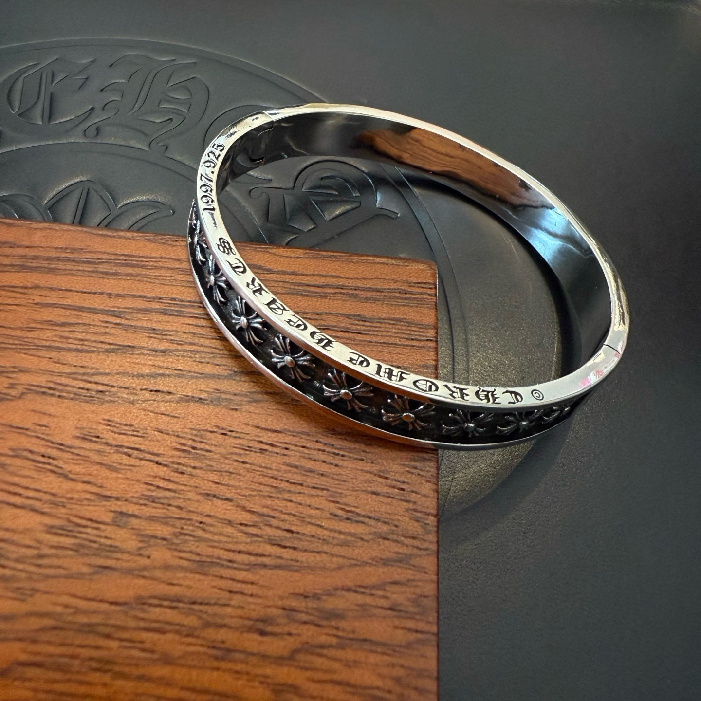 The new Chrome Heartscroll is a retrograde crucifix, and the cavity style is different - 图片 4