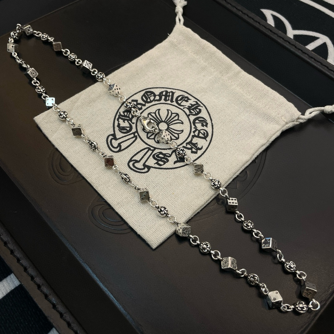  新款【专柜品质】Chrome Hearts克罗心 经典复古经典骰子花球项链 凹凸造型不同的花纹设计风