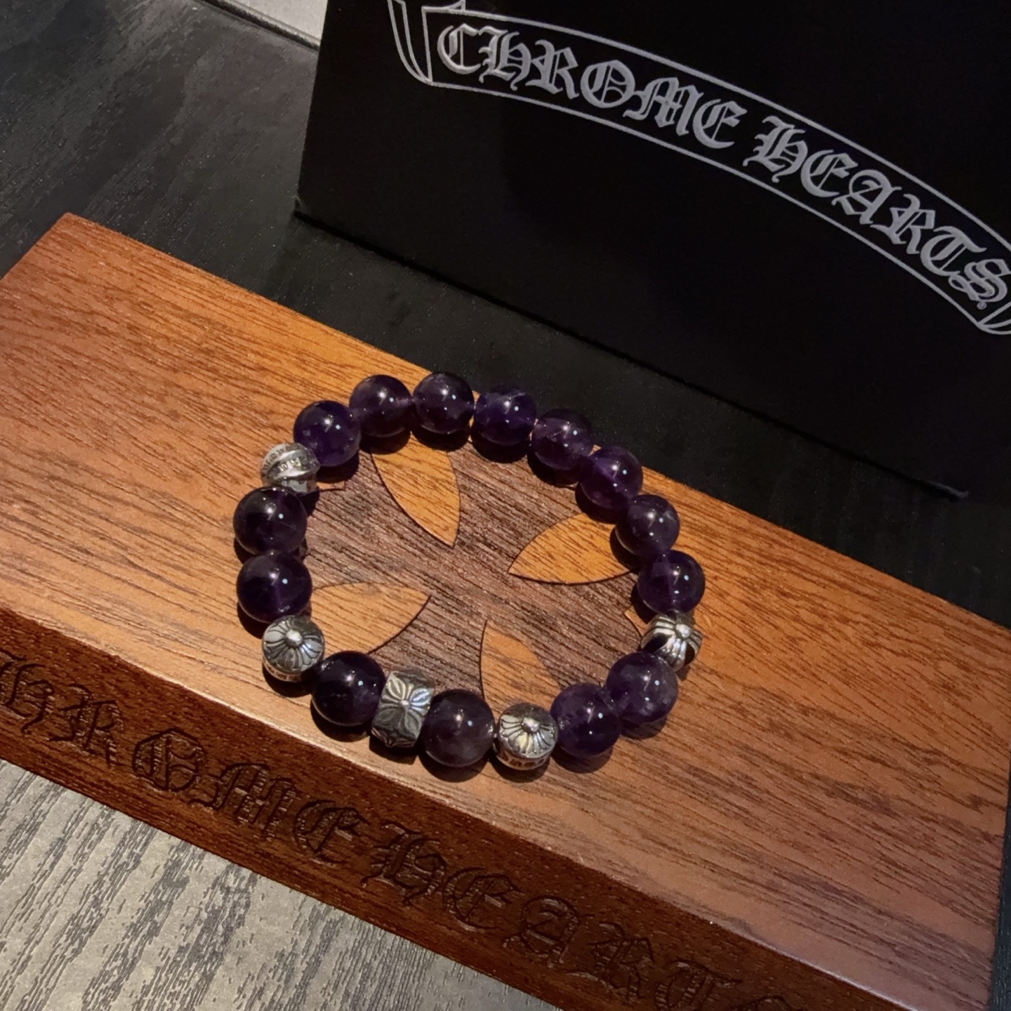  新款【专柜品质】Chrome Hearts克罗心经典复古多元素手串手链，凹凸造型不同的花纹设计风格 呈